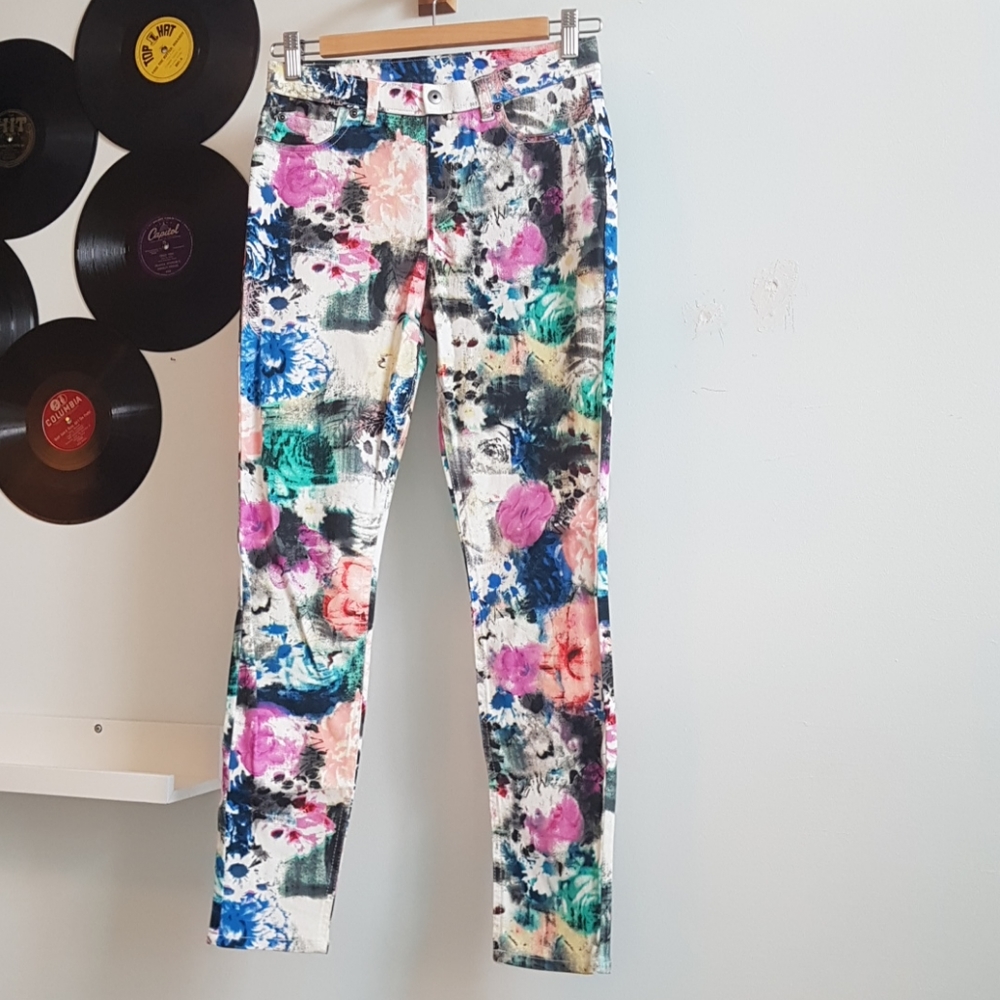 Colourful denim jeggings